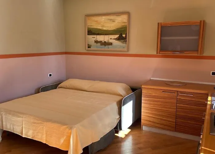 Cilento Gem - Center